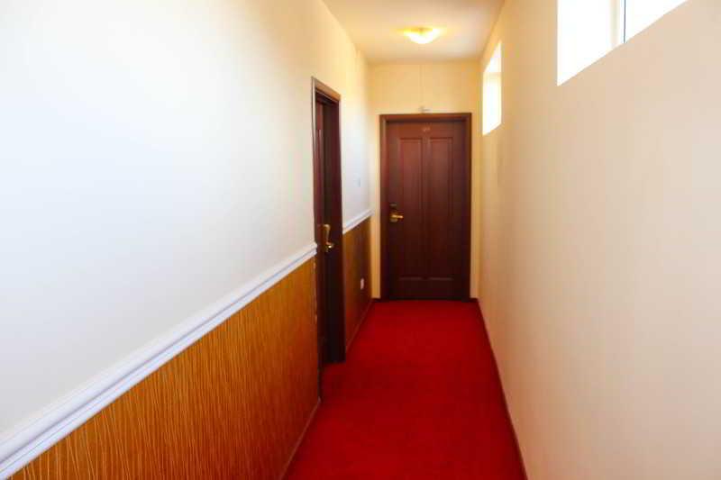 Kosher Hotel Lev Or Бухарест Экстерьер фото