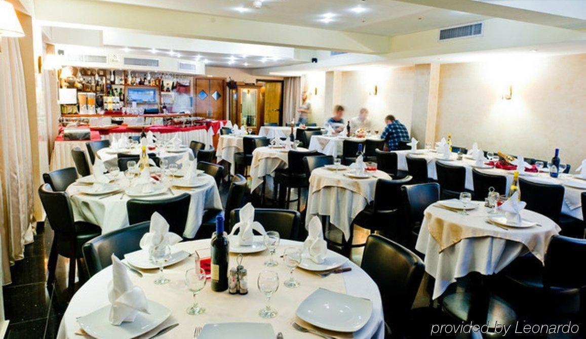 Kosher Hotel Lev Or Бухарест Экстерьер фото