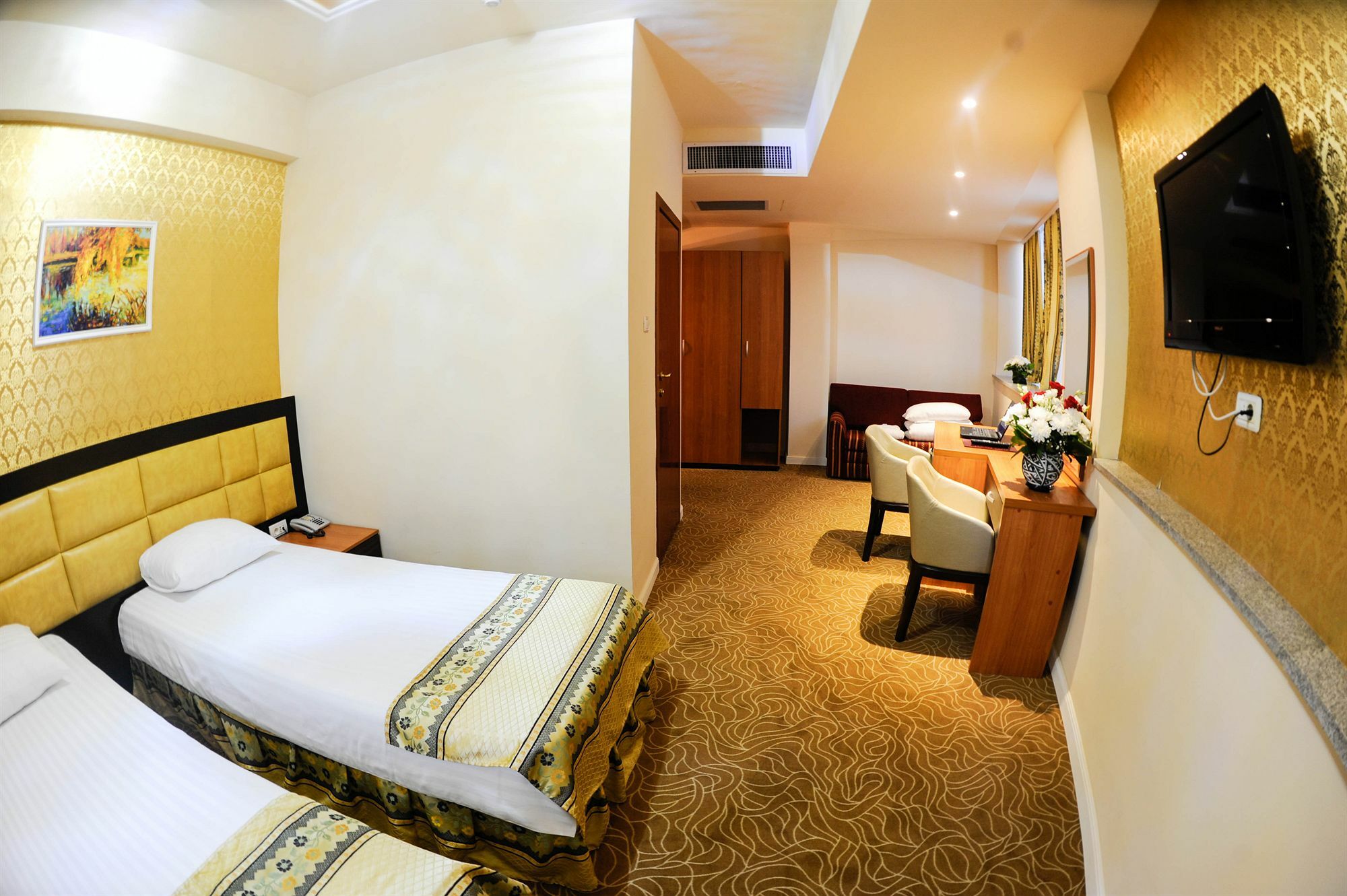 Kosher Hotel Lev Or Бухарест Экстерьер фото
