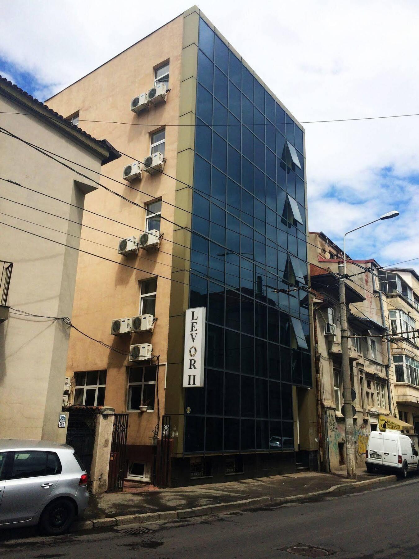 Kosher Hotel Lev Or Бухарест Экстерьер фото